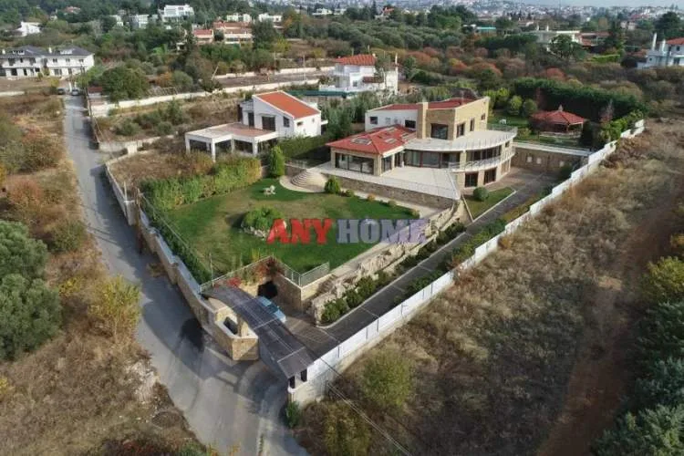 Detached house 740m²  - 2