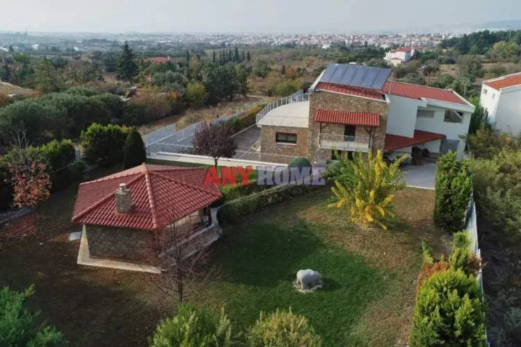 Detached house 740m²  - 3