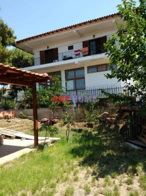 Αυτόνομο κτήριο κατοικιών 300τ.μ.  - 3