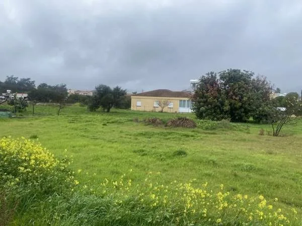 Land Parcel 1190m²  - 3