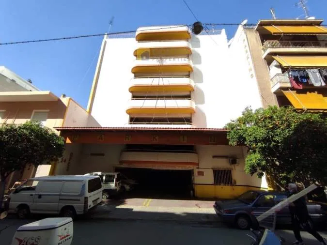 Κτίριο Parking 4200τ.μ.  - 2