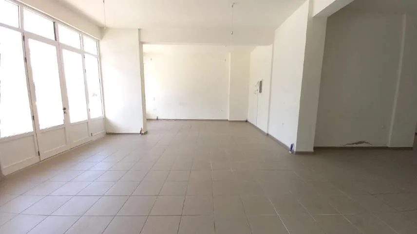 Shop 215m²  - 4