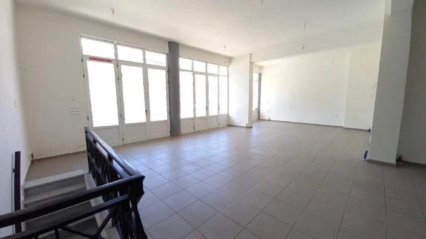 Shop 215m²  - 5