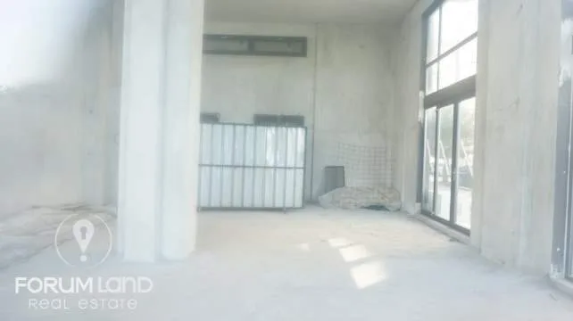 Shop 330m²  - 3