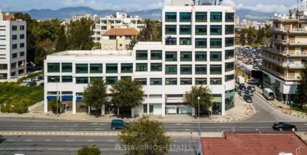 Αυτόνομο κτήριο γραφείων 2130τ.μ.  - 3