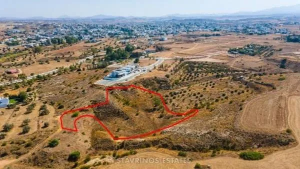 Αγροτεμάχιο 6606τ.μ.  - 2