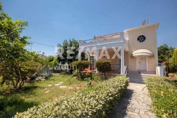 Μεζονέτα 216τ.μ.  - 2
