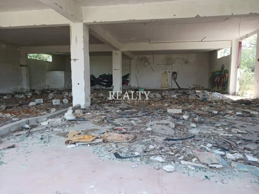 Standalone office building 1500m²  - 4