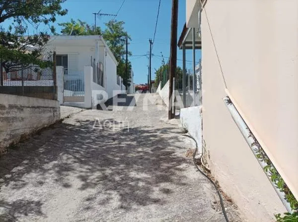 Μονοκατοικία 51τ.μ.  - 4