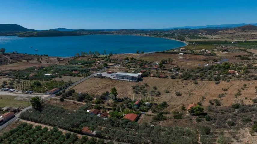 Αγροτεμάχιο 37210τ.μ.  - 2