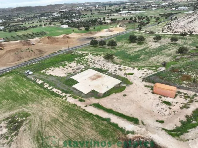 Αγροτεμάχιο 2210τ.μ.  - 4