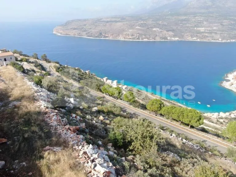 Αγροτεμάχιο 2050τ.μ.  - 4