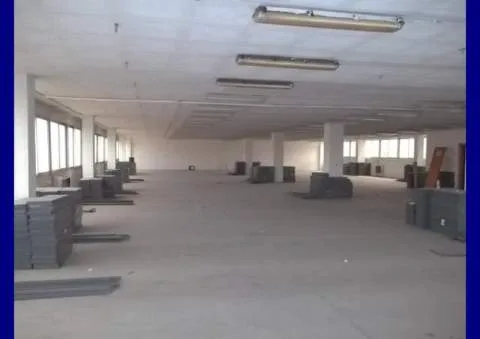 Hall / Showroom 751m²  - 2