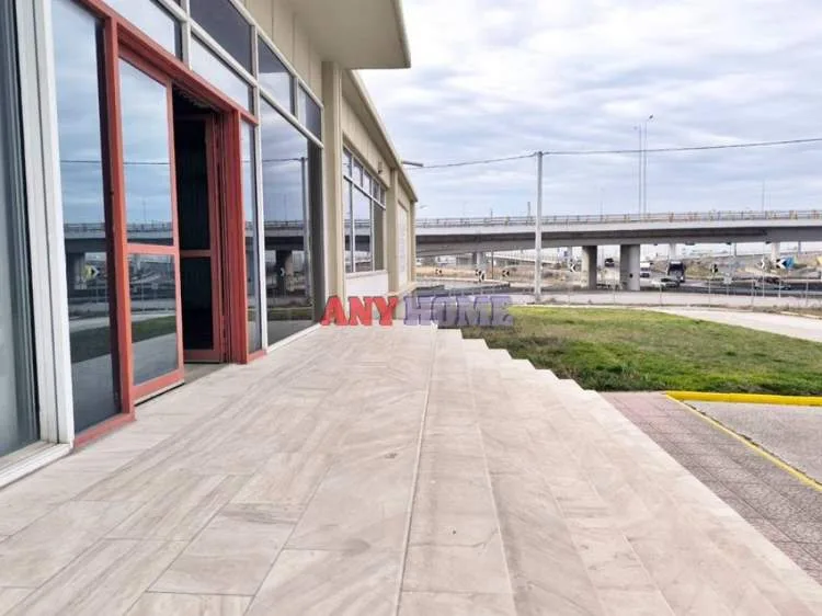 Shop 600m²  - 5