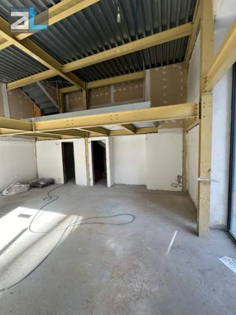 Shop 77m²  - 5