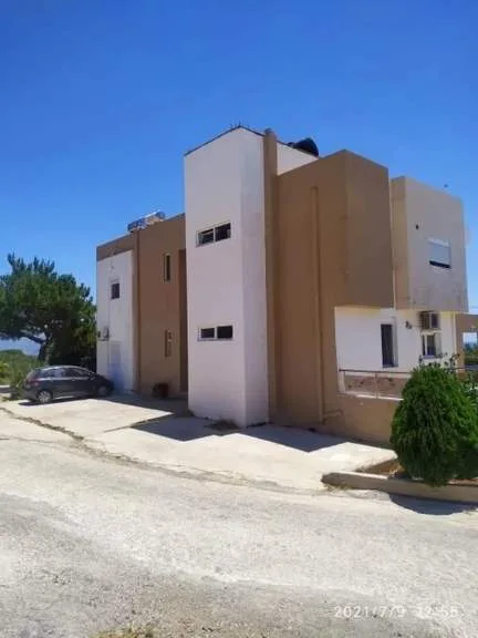 Standalone residential building 330m²  - 2
