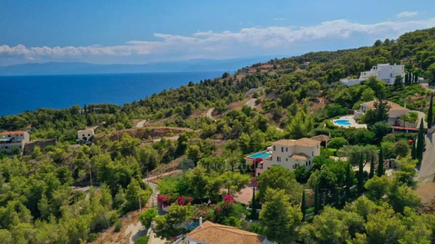 Μονοκατοικία 450τ.μ.  - 3