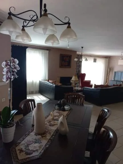 Apartment 180m²  - 3