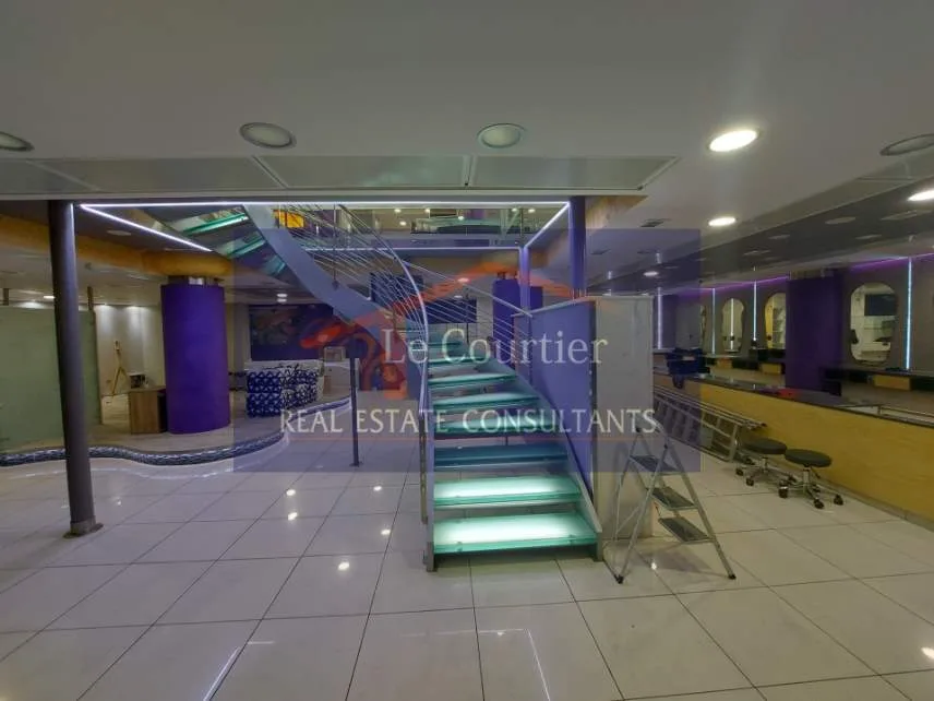 Shop 580m²  - 4