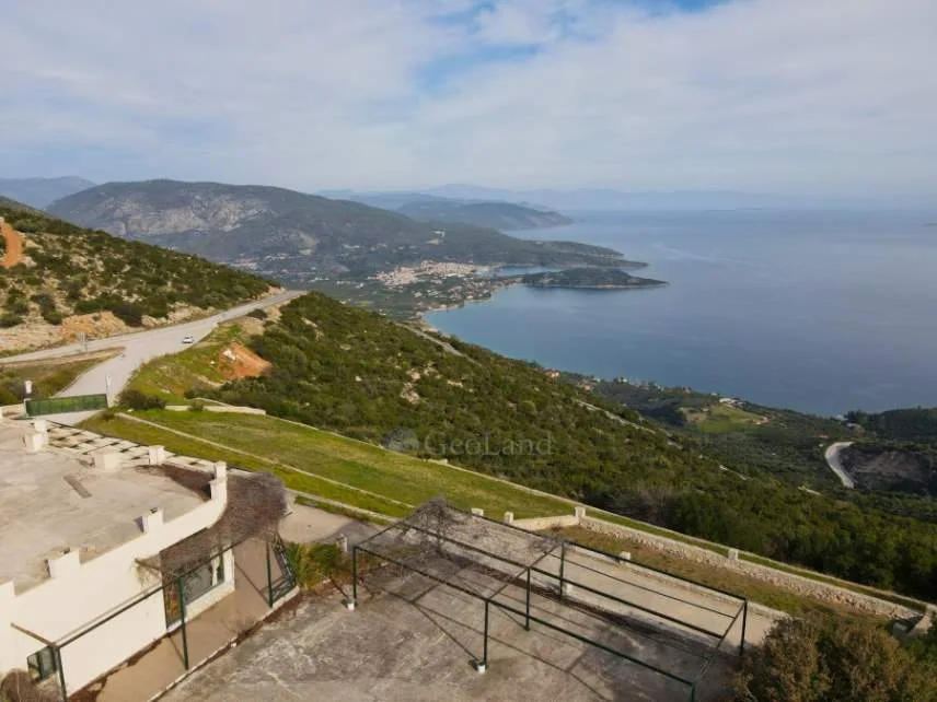 Αυτόνομο κτήριο κατοικιών 280τ.μ.  - 5