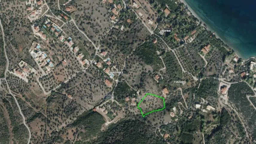 Αγροτεμάχιο 4200τ.μ.  - 5