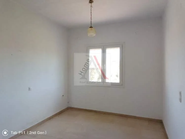 Standalone residential building 186m²  - 4
