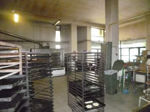 Κατάστημα 565τ.μ.  - 2