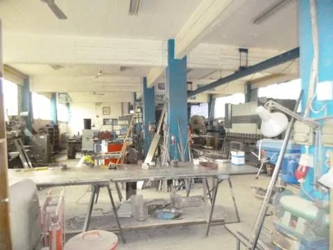 Βιοτεχνικοί / Βιομηχανικοί χώροι 700τ.μ.  - 5