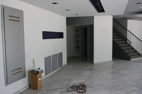 Κατάστημα 255τ.μ.  - 4