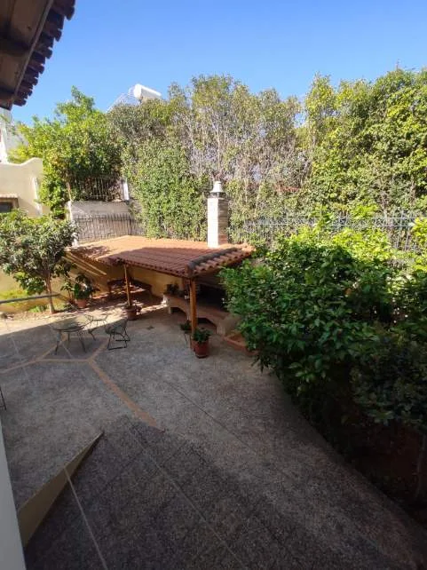 Μονοκατοικία 252τ.μ.  - 2