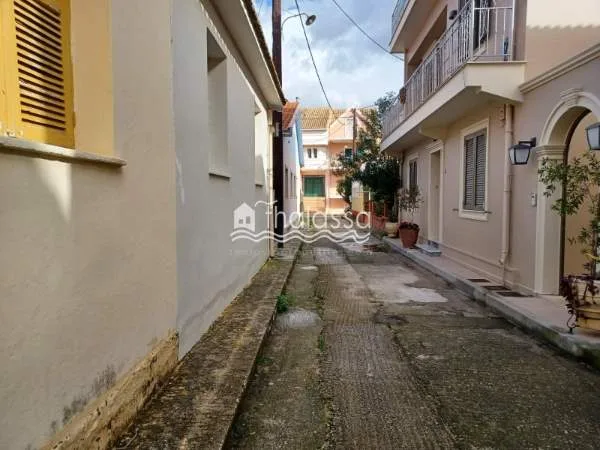 Αυτόνομο κτήριο κατοικιών 229τ.μ.  - 3