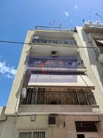 Standalone residential building 296m²  - 5
