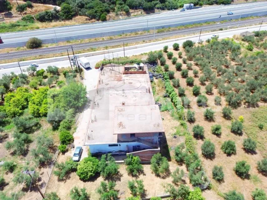 Αυτόνομο κτήριο γραφείων 800τ.μ.  - 4