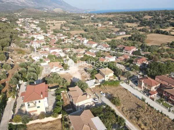 Αυτόνομο κτήριο κατοικιών 232τ.μ.  - 3