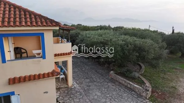 Αυτόνομο κτήριο κατοικιών 321τ.μ.  - 2