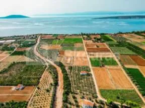 Μονοκατοικία 200τ.μ.  - 2