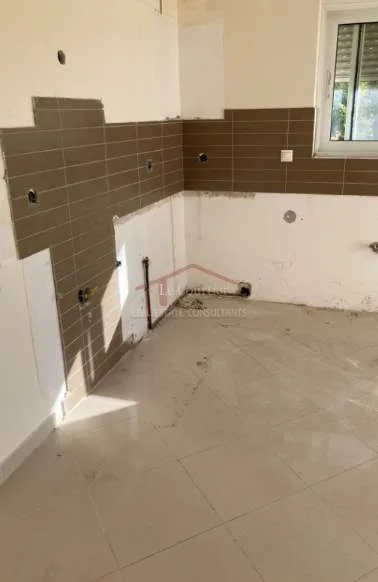 Standalone residential building 596m²  - 4