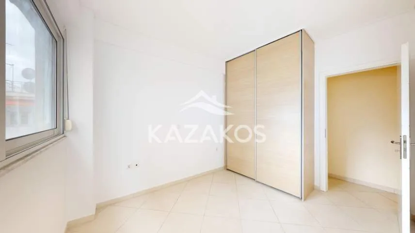 Διαμέρισμα 80τ.μ.  - 4