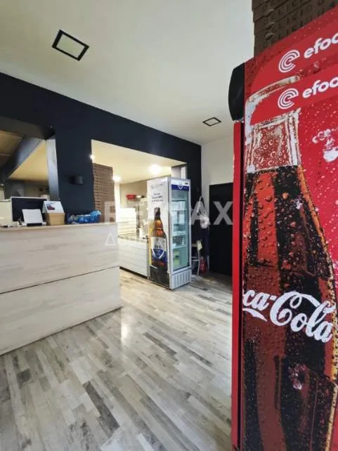 Hall / Showroom 80m²  - 3