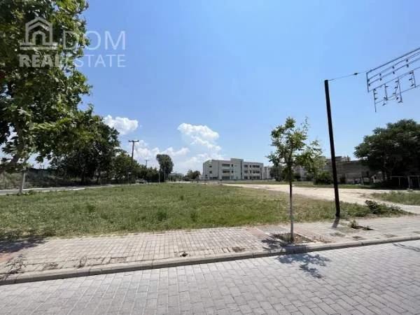 Plot 1130m²  - 3