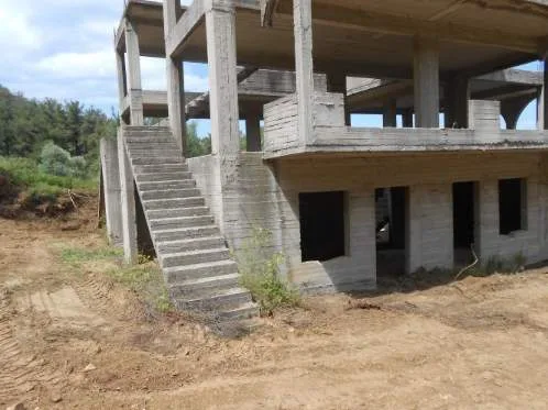 Αυτόνομο κτήριο κατοικιών 470τ.μ.  - 2