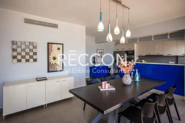 Detached house 300m²  - 3