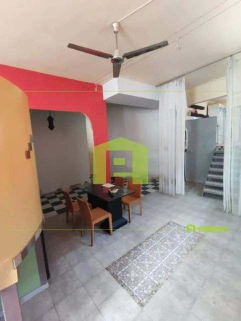 Hall / Showroom 180m²  - 2