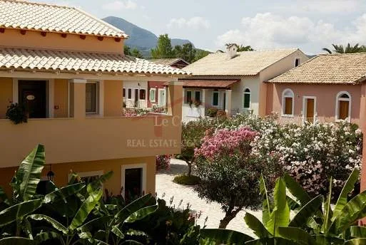 Hotel 6500m²  - 3