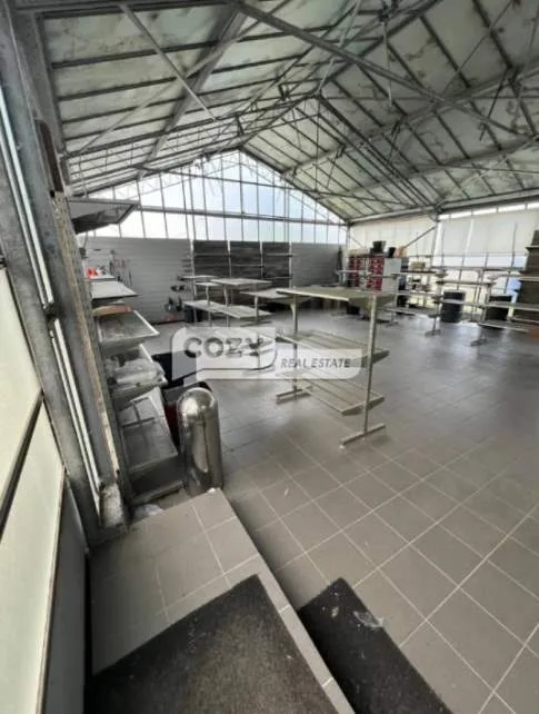 Shop 238m²  - 4