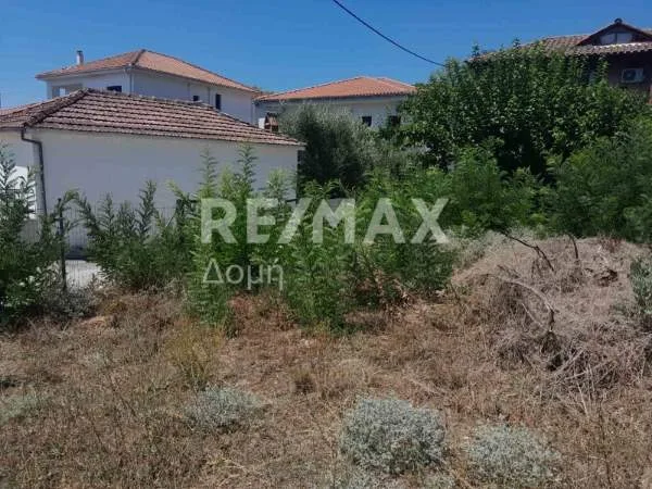 Οικόπεδο 285τ.μ.  - 4