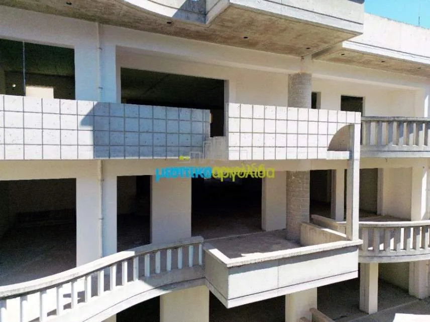 Αυτόνομο κτήριο κατοικιών 270τ.μ.  - 3
