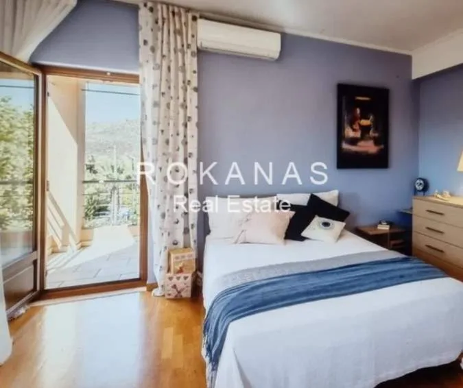 Μονοκατοικία 300τ.μ.  - 2