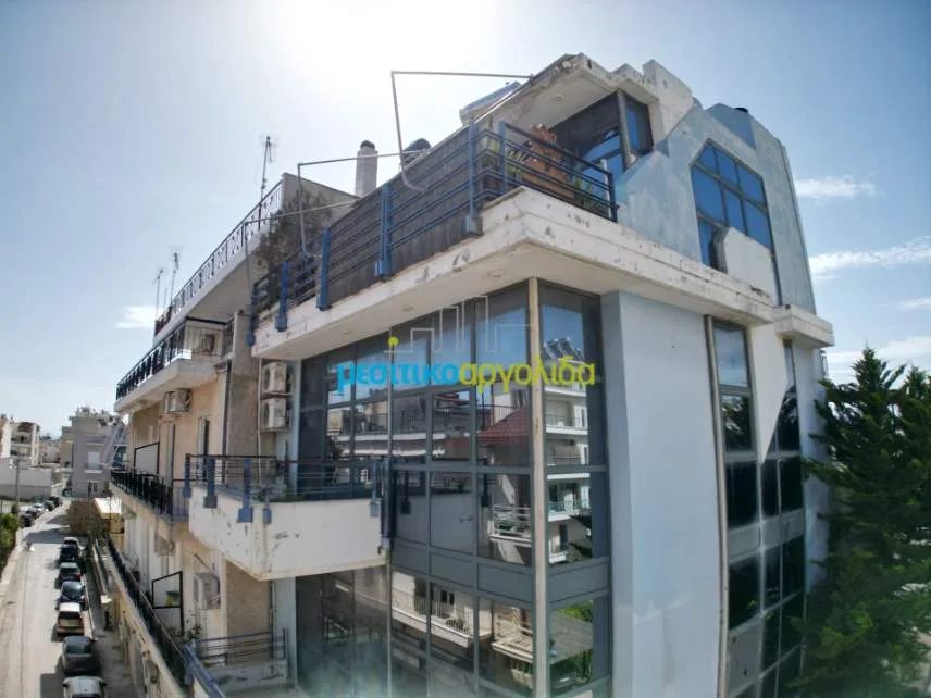 Standalone office building 300m²  - 3