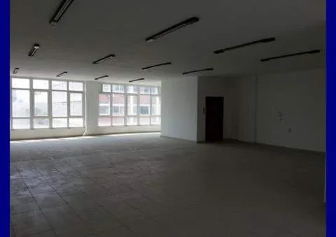 Hall / Showroom 160m²  - 3